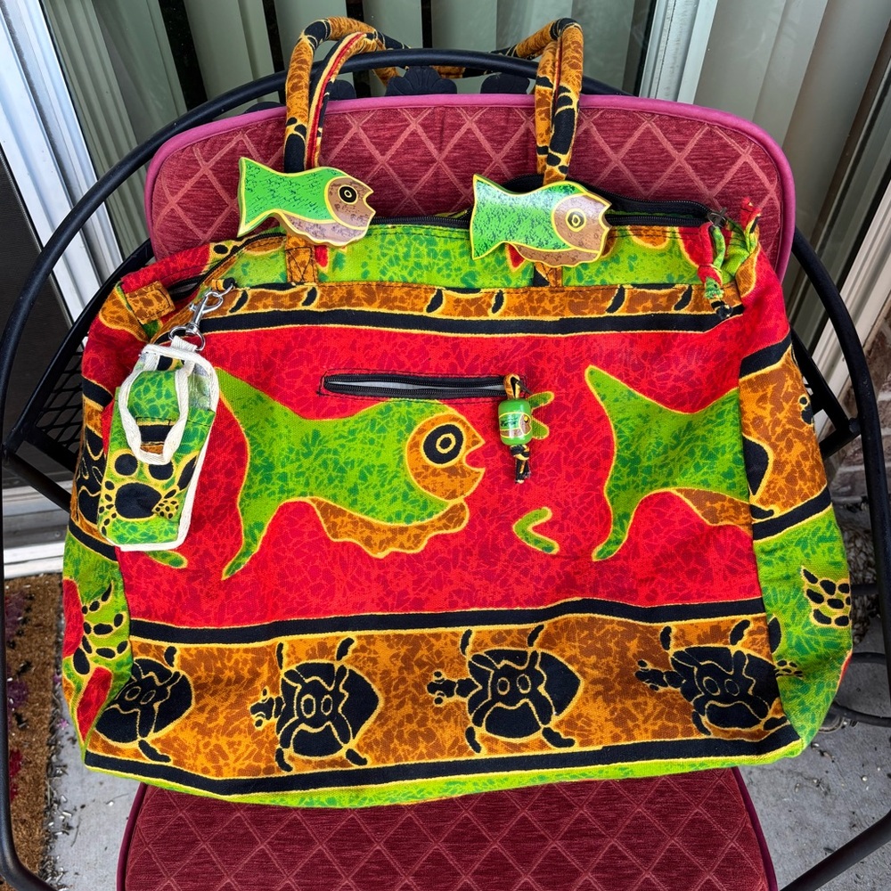 Exotic and tropical beach tote weekend bag. NWOT